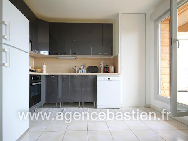 Location Appartement 2 pièces 46 m2 Cessy