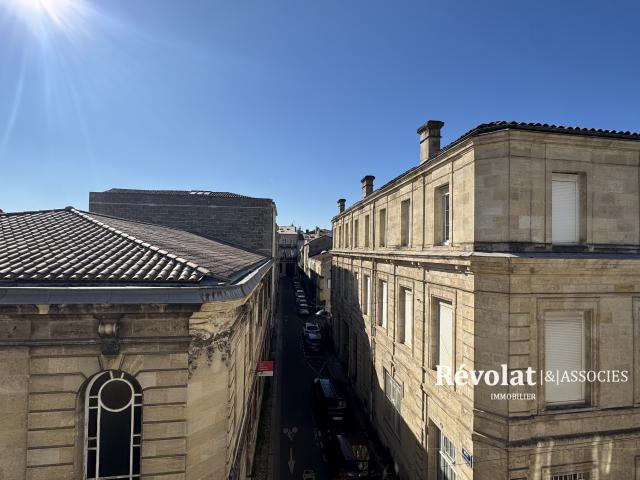 Location Appartement 2 pièces 46m² BORDEAUX 33000