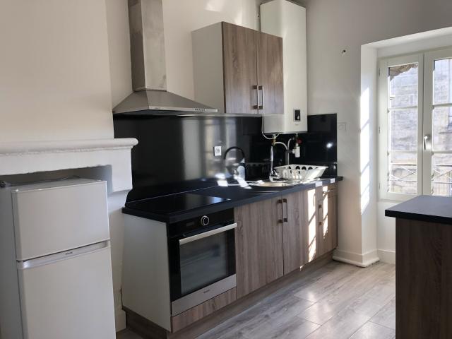 Location Appartement 2 pièces 46m² BORDEAUX 33000