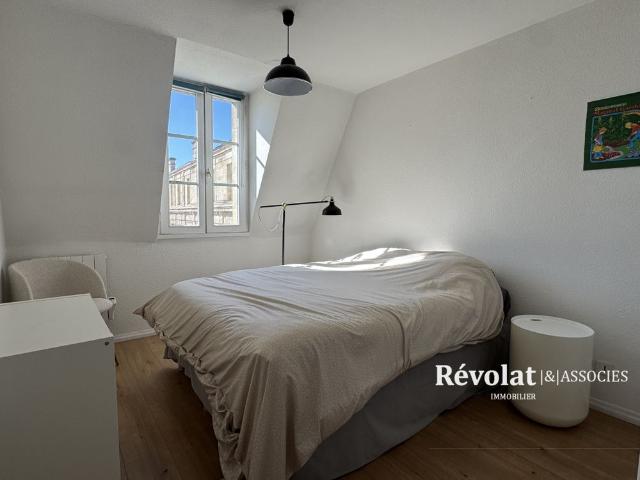 Location Appartement 2 pièces 46m² BORDEAUX 33000