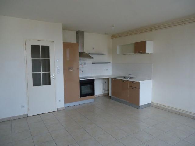 Location Appartement 2 pièces 46m² FOURCHAMBAULT 58600