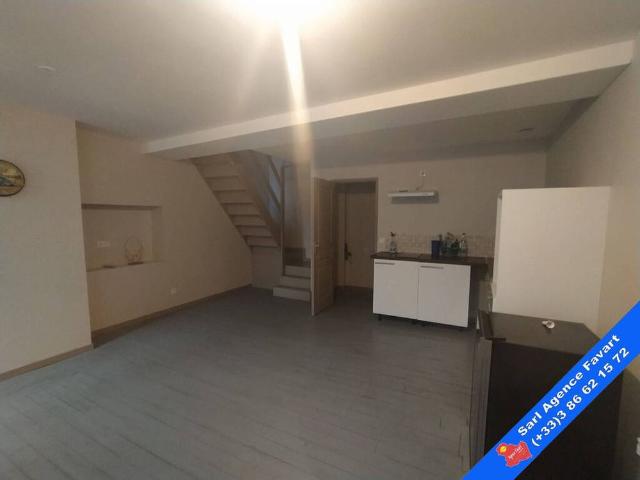 Location Appartement 2 pièces 46m² JOIGNY 89300
