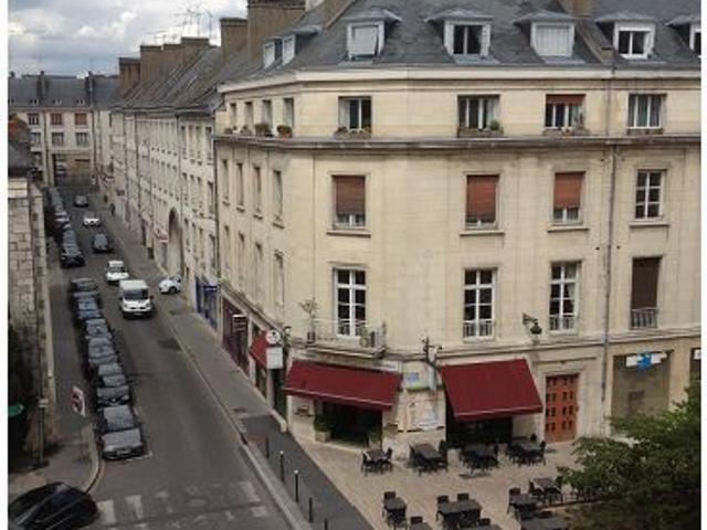 Location Appartement 2 pièces 46m² ORLEANS 45000
