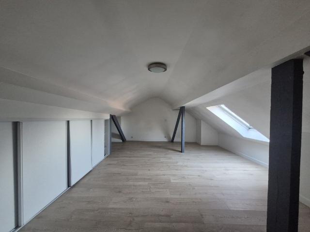 Location Appartement 2 pièces 46m² LILLE 59800