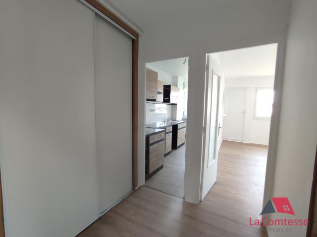 Location Appartement 2 pièces 46m² MARSEILLE 3ème