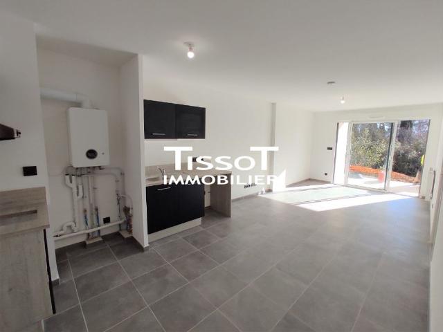 Location Appartement 2 pièces 46m² NIMES 30000