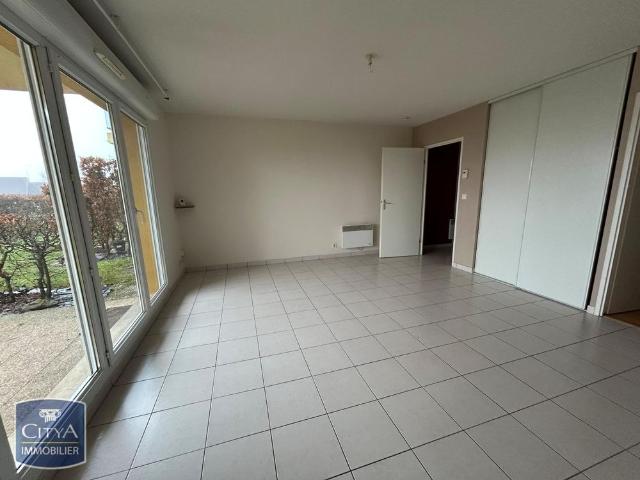 Location Appartement 2 pièces 46m² SEES 61500