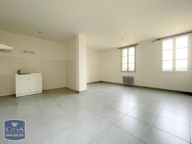 Location Appartement 2 pièces 46m² ST MEDARD DE GUIZIERES 33230