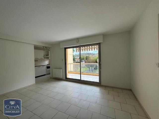 Location Appartement 2 pièces 46m² PERIGUEUX 24000