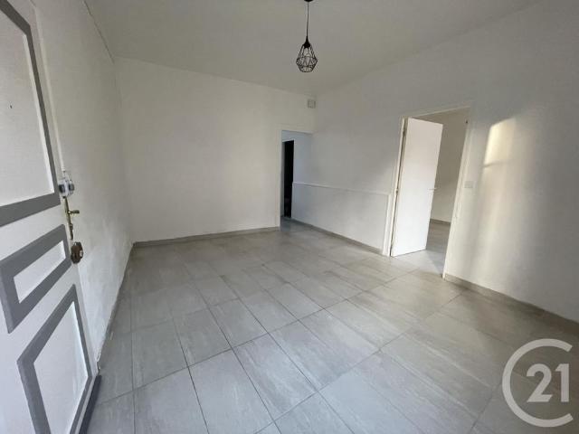 Location Appartement 2 pièces 46m² VOULX 77940