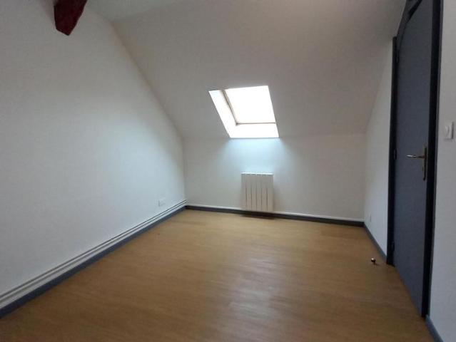 Location Appartement 2 pièces 46m² VILLENEUVE SUR YONNE 89500