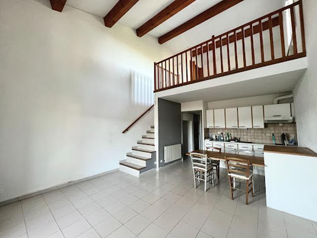 Location Appartement 2 pièces 48.06 m2 Les milles