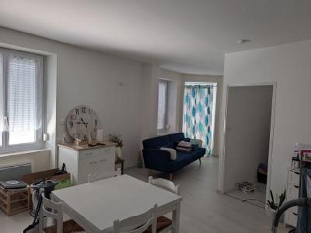location appartement 2 pièces 48 m2 vendee 85770 550 €
