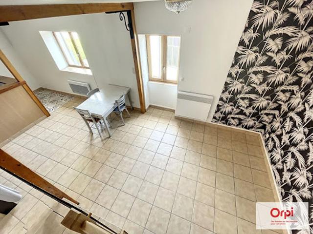 Location Appartement 2 pièces 48 m2 Montmarault