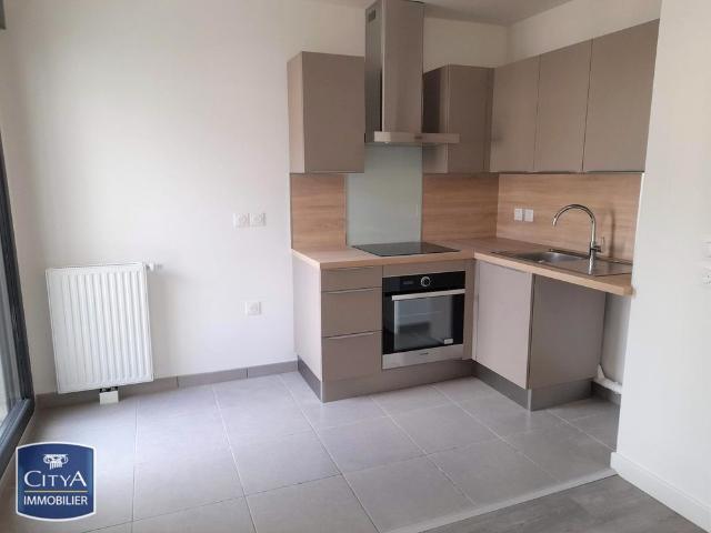 Location Appartement 2 pièces 48m² COMPIEGNE 60200