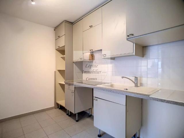 Location Appartement 2 pièces 48m² CANNES 06400