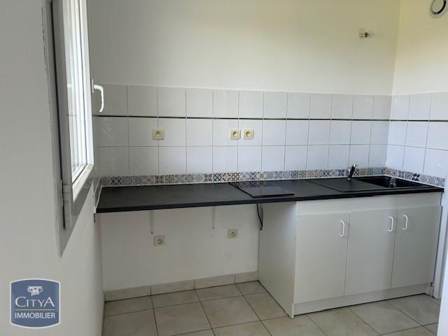 Location Appartement 2 pièces 48m² CASTELJALOUX 47700