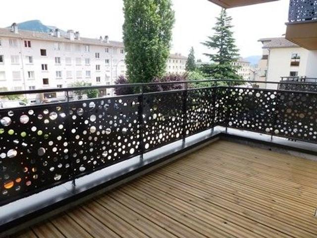 Location Appartement 2 pièces 48m² ANNECY 74000