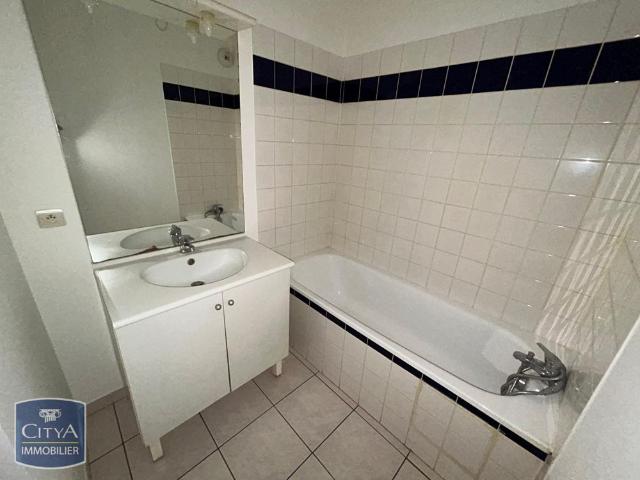Location Appartement 2 pièces 48m² ALBERT 80300