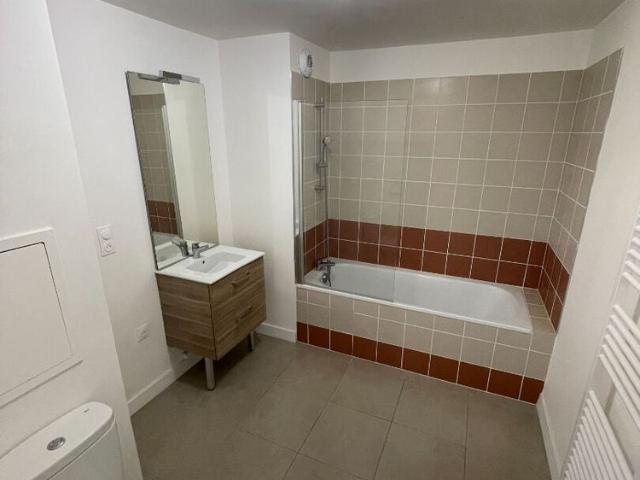 Location Appartement 2 pièces 48m² ARMENTIERES 59280