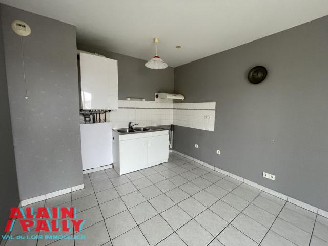 Location Appartement 2 pièces 48m² BONNEVAL 28800