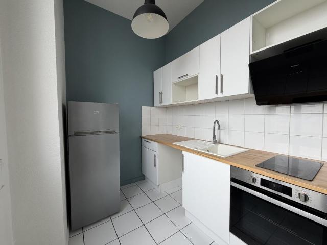 Location Appartement 2 pièces 48m² BORDEAUX 33800