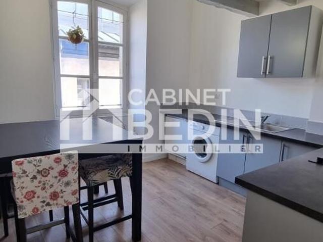 Location Appartement 2 pièces 48m² BORDEAUX 33000