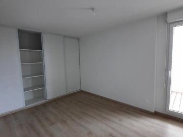 Location Appartement 2 pièces 48m² BASSENS 33530