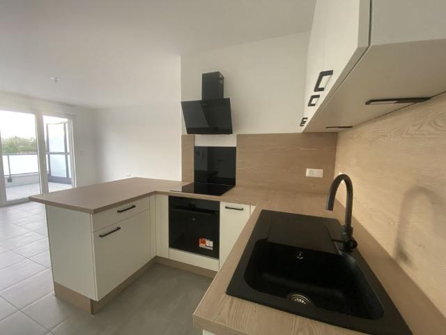 Location Appartement 2 pièces 48m² BEZANNES 51430