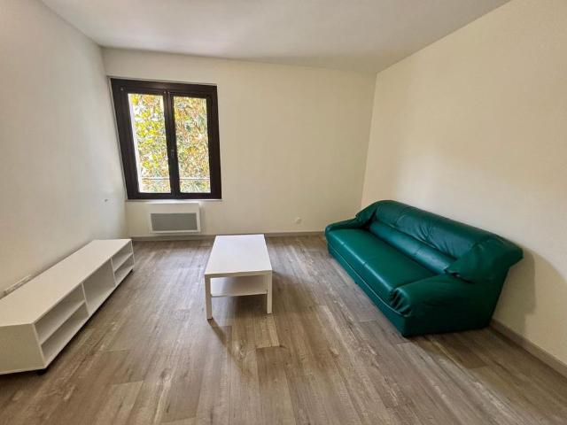 Location Appartement 2 pièces Meublé 48m² BERGERAC 24100