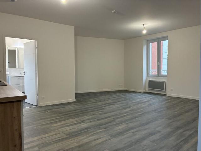 Location Appartement 2 pièces 48m² BRIOUDE 43100