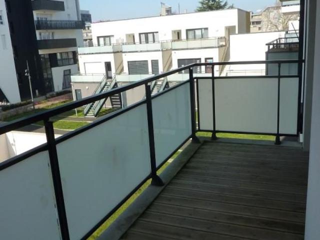Location Appartement 2 pièces 48m² HEROUVILLE ST CLAIR 14200