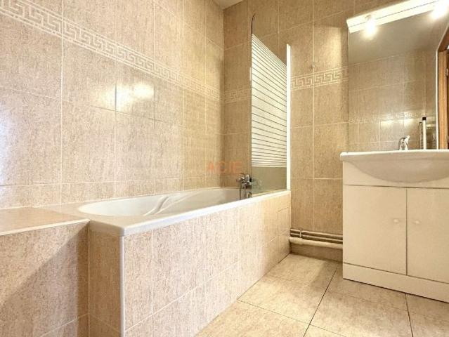 Location Appartement 2 pièces 48m² LOUVRES 95380