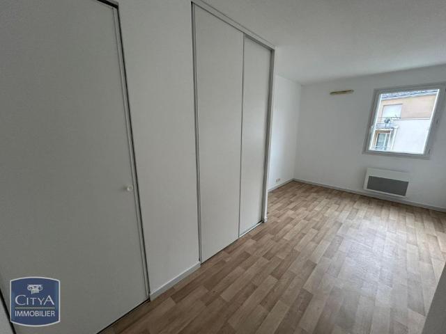 Location Appartement 2 pièces 48m² LAVAL 53000