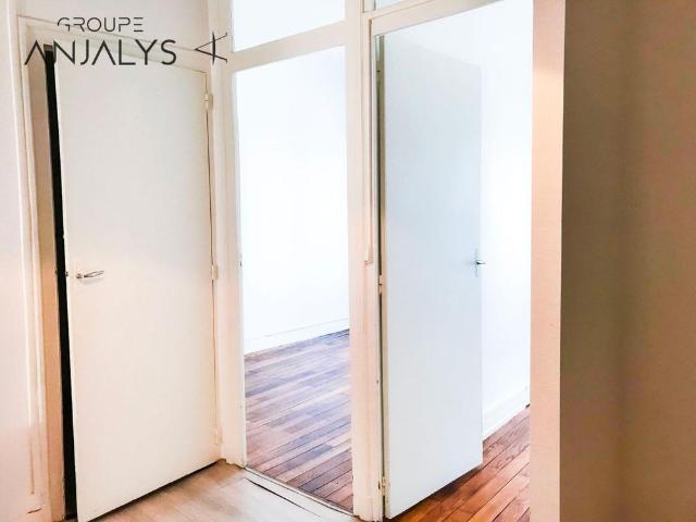 Location Appartement 2 pièces 48m² LYON 7ème