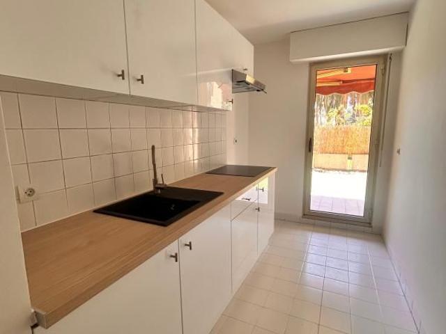 Location Appartement 2 pièces 48m² NICE 06200