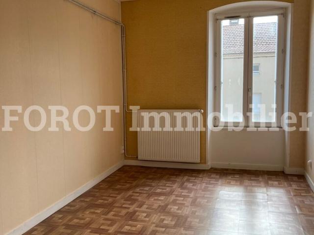 Location Appartement 2 pièces 48m² ST AGREVE 07320