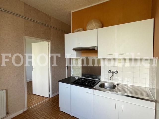 Location Appartement 2 pièces 48m² ST AGREVE 07320