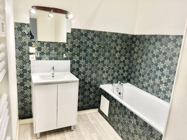 Location Appartement 2 pièces 48m² ST JUNIEN 87200