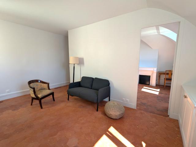 Location Appartement 2 pièces 48m² PARIS 10ème
