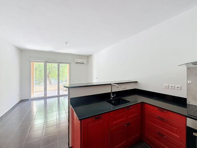 Location Appartement 2 pièces 48m² PUGET SUR ARGENS 83480