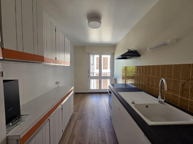 Location Appartement 2 pièces 48m² TROYES 10000