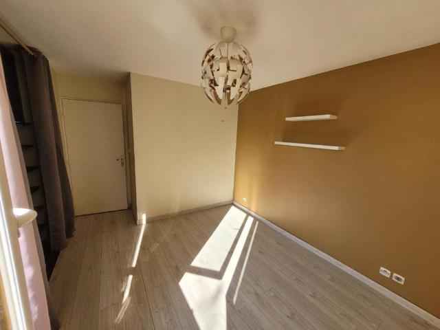Location Appartement 2 pièces 48m² VETRAZ MONTHOUX 74100