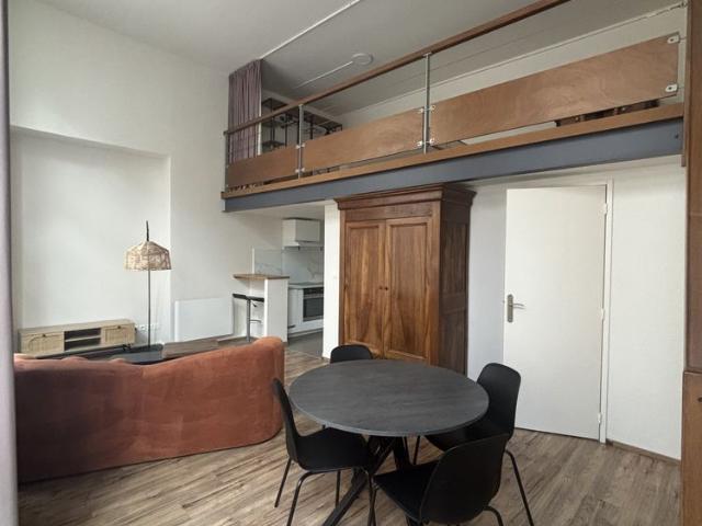Location Appartement 2 pièces 48m² VICHY 03200