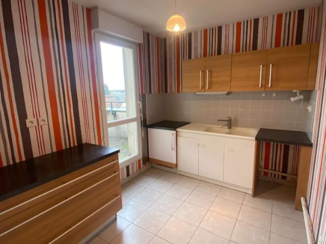 Location appartement 2 pièces, 49.68m², Vineuil