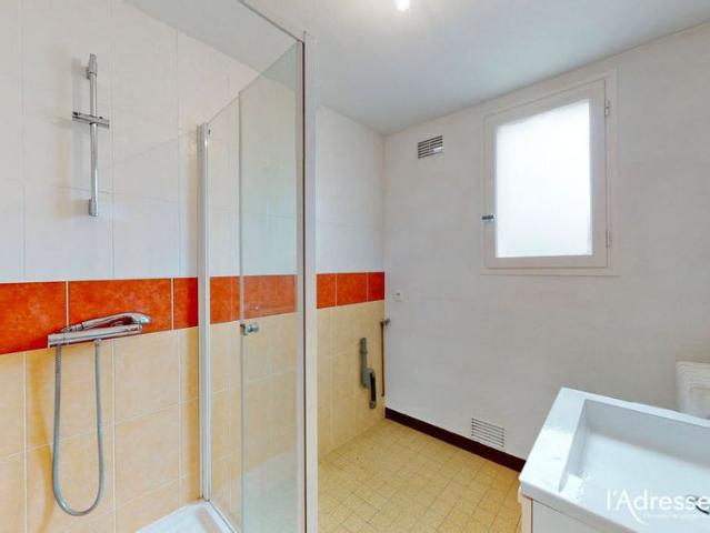 Location appartement 2 pièces, 49.00m², Melun