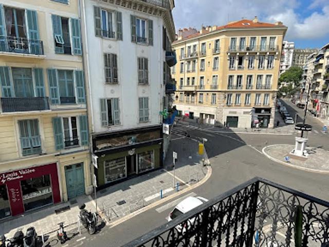 Location Appartement 2 pièces 49.01 m2 Nice