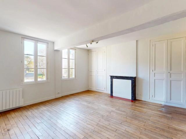 Louer appartement de 2 pièces 49 m² 589 € à Chartres 28000: une annonce Arthurimmo.com