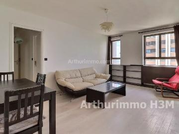 Location Appartement 2 pièces 49 m2 à Paris 19