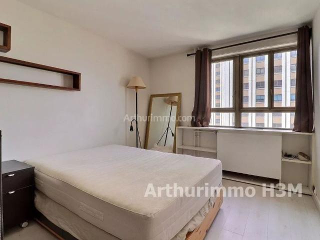 Location Appartement 2 pièces 49 m2 à Paris 19